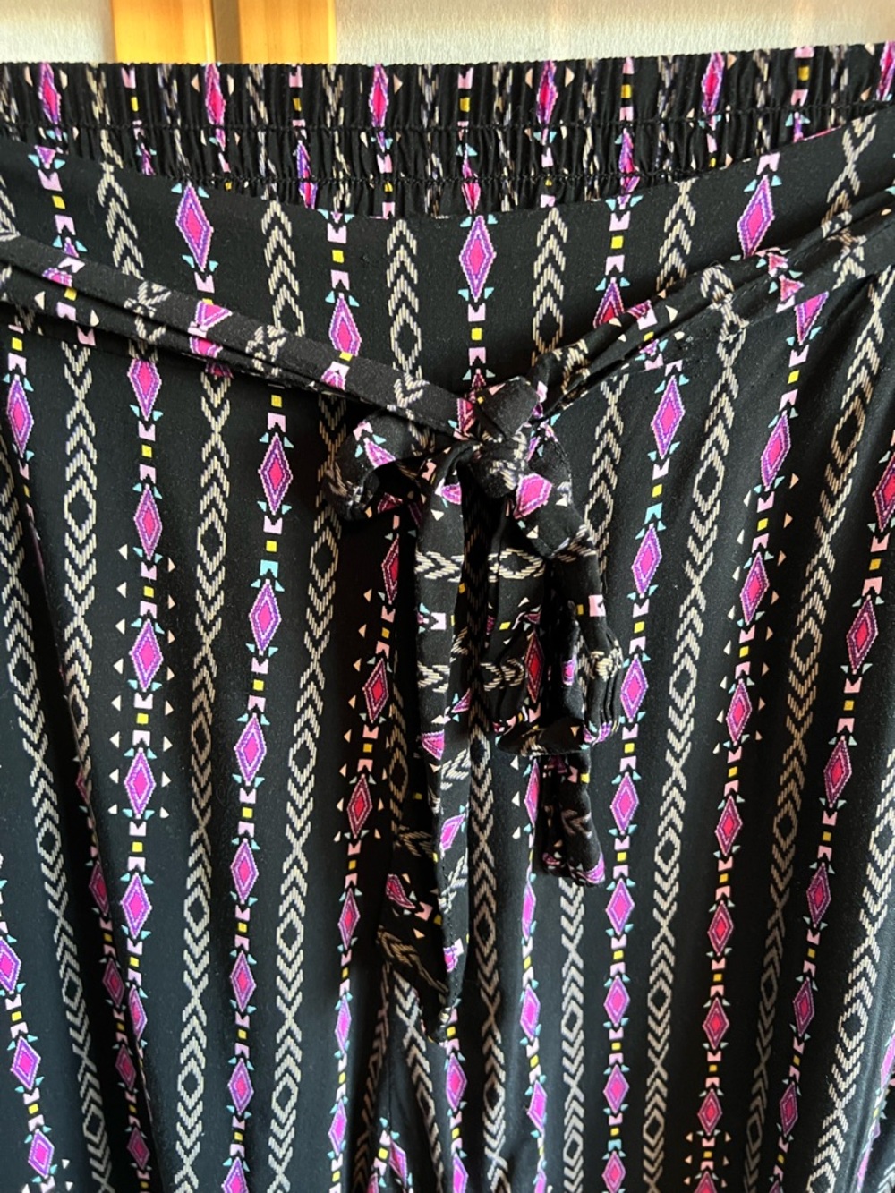 Yado Boho Wide Leg Pants Black Floral Border Tie Waist Size M - Picture 3 of 9